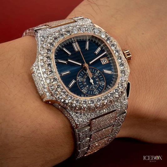 luxurious Iced out Studded Diamond Watch